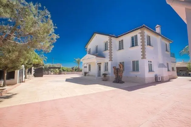 Villa, 5 Yatak Odası, Engellilere Uygun