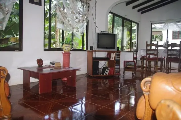 Basic Villa, 3 Yatak Odası, Bahçe Manzaralı