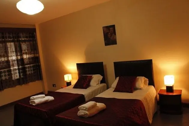 Deluxe Tek Büyük veya İki Ayrı Yataklı Oda