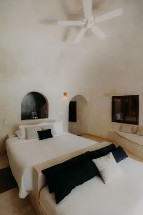 Deluxe Süit, Havuz Manzaralı