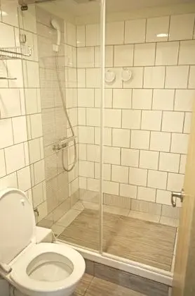 Economy Tek Büyük Yataklı Oda