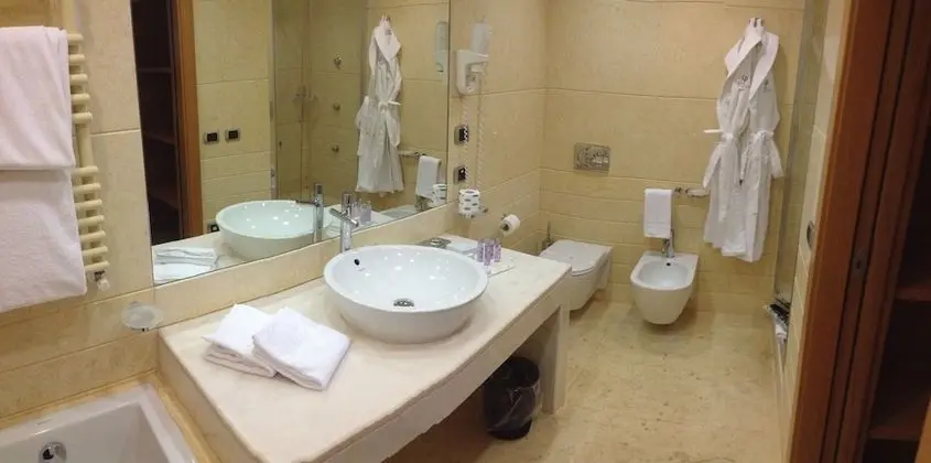 Classic Tek Büyük veya İki Ayrı Yataklı Oda