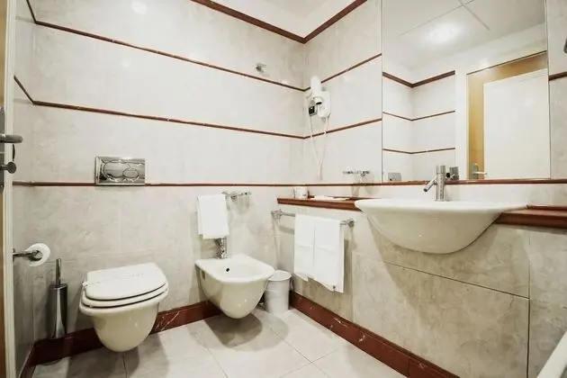 Classic Tek Büyük veya İki Ayrı Yataklı Oda