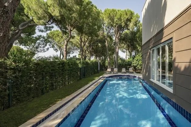 Deluxe Villa