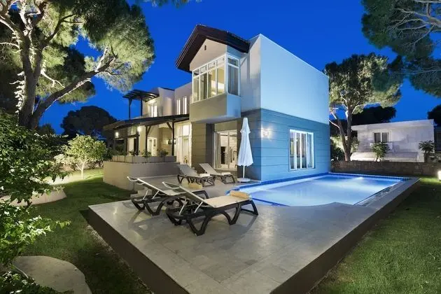 Deluxe Villa