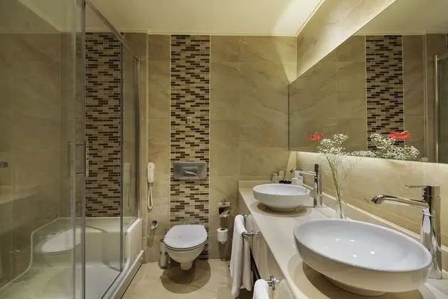 Select Villa