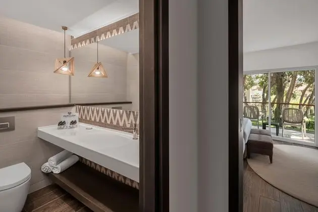 https://images.etstur.com/files/images/hotelImages/TR/212144/l/Papillon-Belvil-Hotel-Oda-333108.jpg