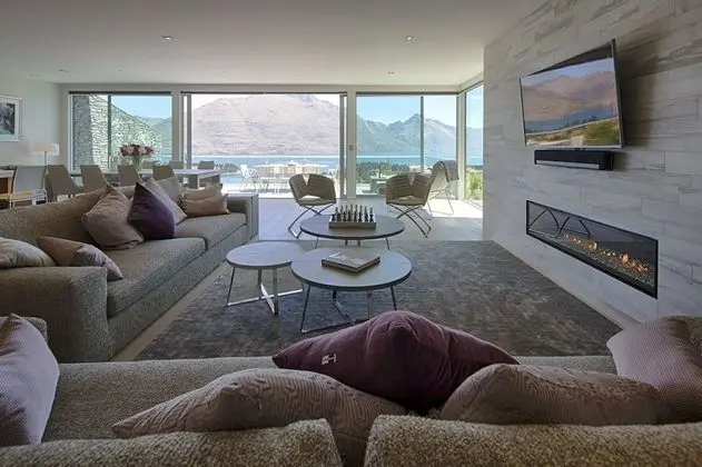 Luxury Villa, 4 Yatak Odası, Sıcak Su Havuzu, Göl Manzaralı