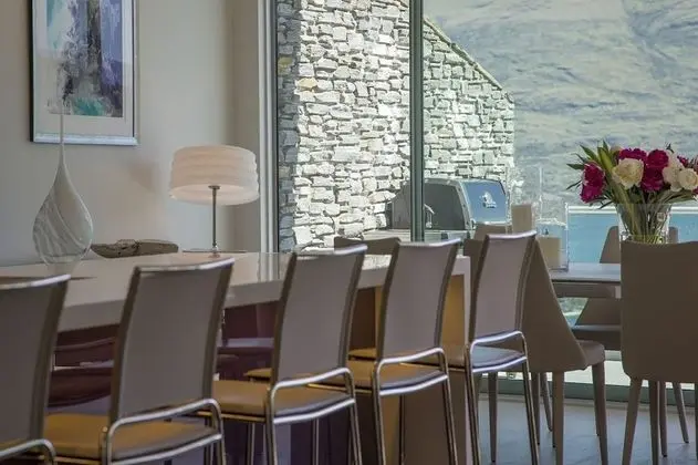 Luxury Villa, 4 Yatak Odası, Sıcak Su Havuzu, Göl Manzaralı