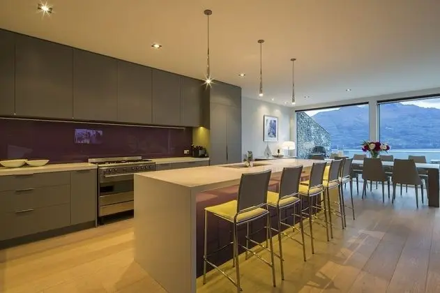 Luxury Villa, 4 Yatak Odası, Sıcak Su Havuzu, Göl Manzaralı
