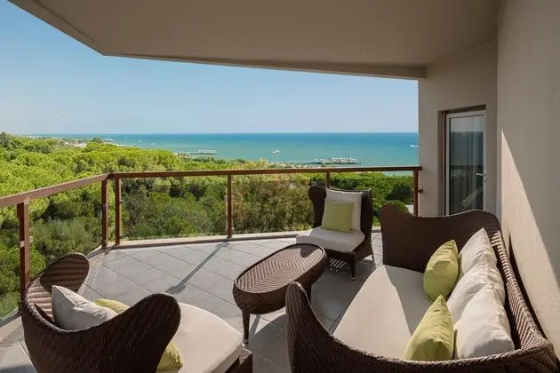 https://images.etstur.com/files/images/hotelImages/TR/212143/l/Papillon-Zeugma-Relaxury-Oda-329985.jpg