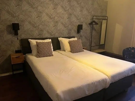 Superior Oda, Balkon