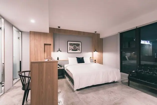 Deluxe Tek Büyük Yataklı Oda