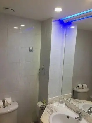 Dört Kişilik Oda, Manzaralı