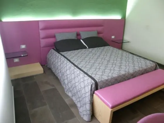 Standard Tek Büyük Yataklı Oda
