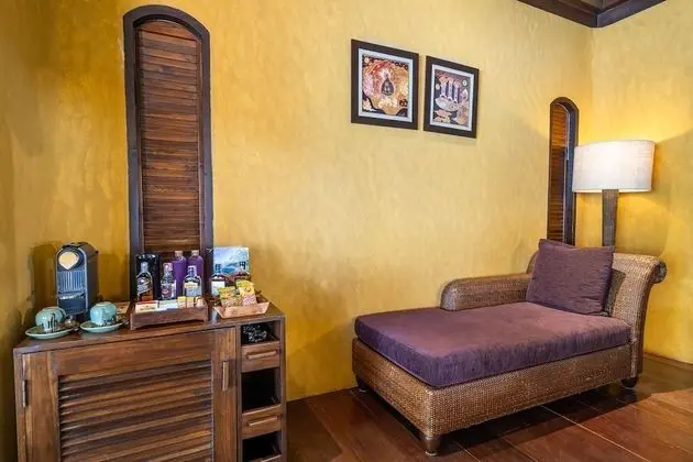 Beachfront Private Pool Villa / Included roundtrip shuttle speed boat at Jadet Pier