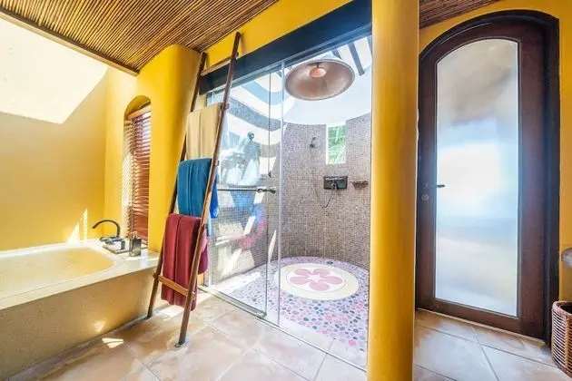 Beachfront Private Pool Villa / Included roundtrip shuttle speed boat at Jadet Pier