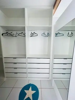 Ev