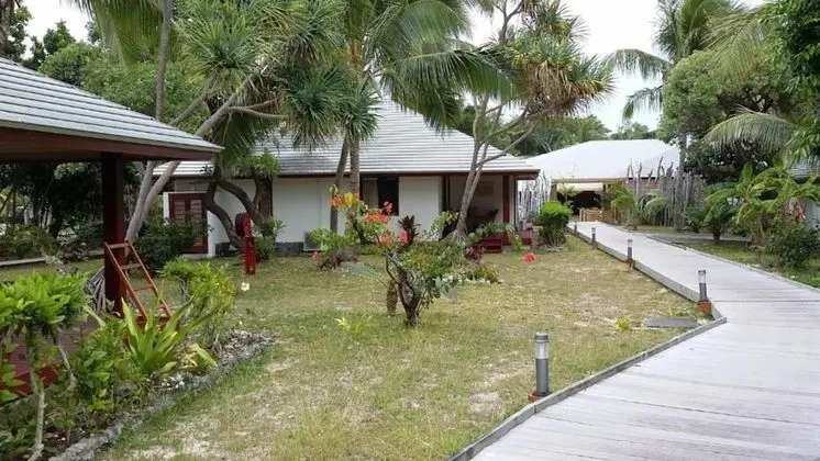Royal Bungalov, Bahçeli