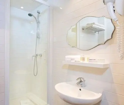 Superior Tek Büyük Yataklı Oda, Balkon