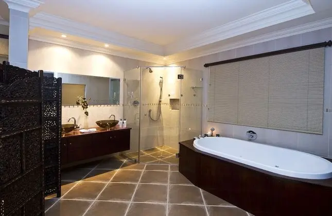 Luxury Süit, Göl Manzaralı (Oyster Suite)