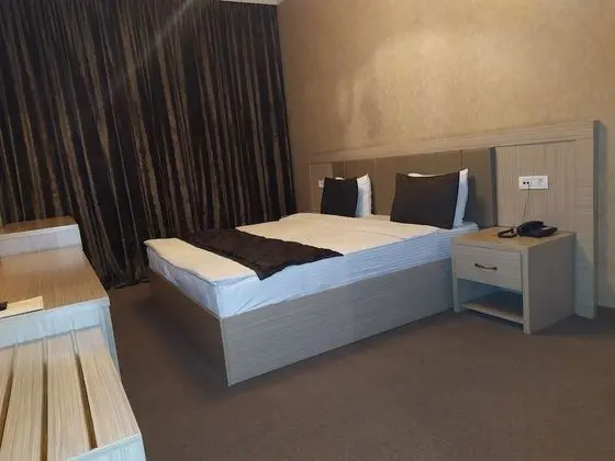 Comfort Büyük Yataklı Tek Kişilik Oda, Engellilere Uygun, Sigara İçilebilir
