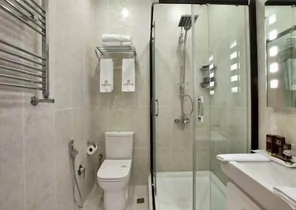 Comfort Tek Büyük Yataklı Oda, 2 Tek Kişilik Yatak, Sigara İçilebilir