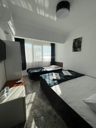 Üç Kişilik Oda