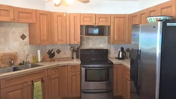 Ev