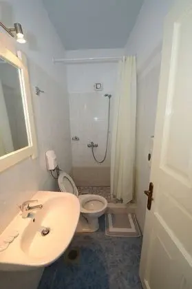 Üç Kişilik Oda