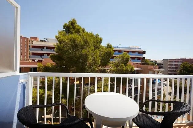 Tek Büyük Yataklı Oda, Balkon, Kule (Occupancy 3)