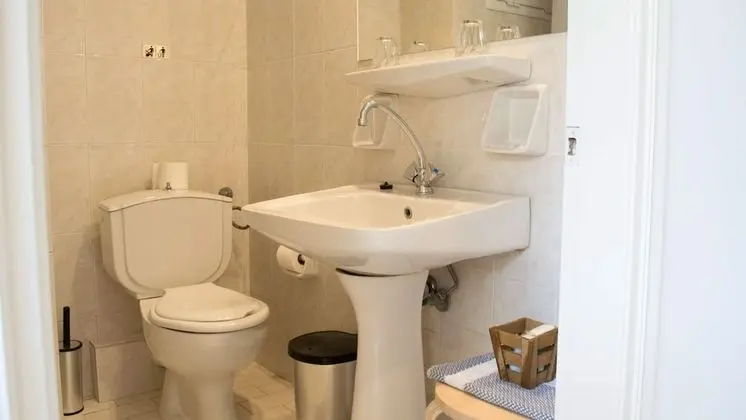 Tek Büyük Yataklı Oda