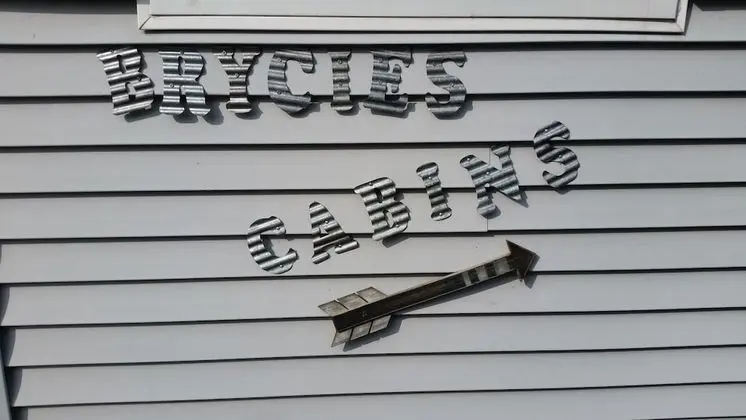 Kulübe, 2 Çift Kişilik Yatak