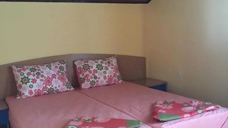 Tek Büyük Yataklı Oda, Balkon
