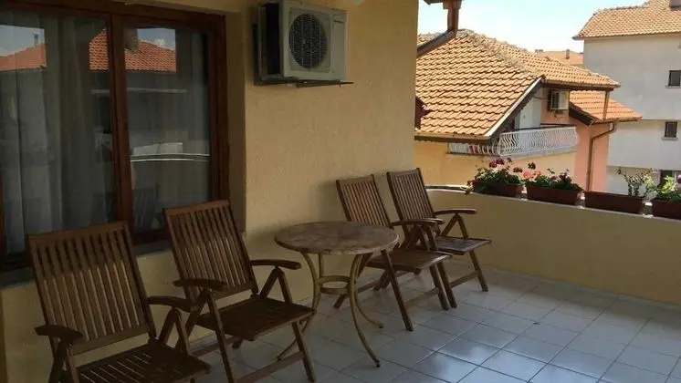 Tek Büyük Yataklı Oda, Balkon