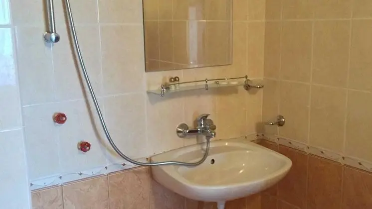 Tek Büyük Yataklı Oda, Balkon