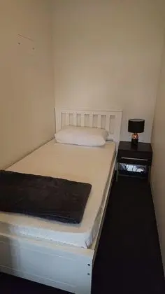 Ev, 3 Yatak Odası, 2 Banyolu (3 Bedroom House with 2 Bathrooms)