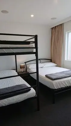 Ev, 3 Yatak Odası, 2 Banyolu (3 Bedroom House with 2 Bathrooms)