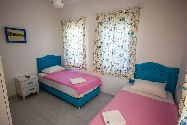 Deluxe Custom Room