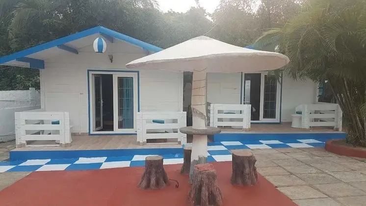 Beach Cottage Room