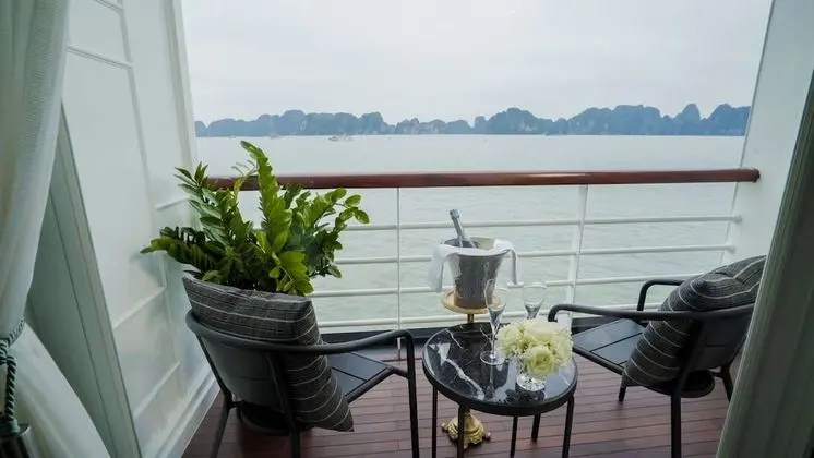 Grand Kulübe, Balkon (Deluxe)