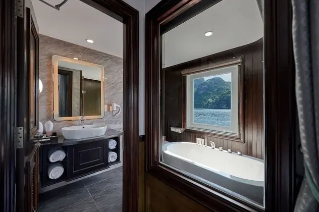 Grand Oda, Balkon (Suite)