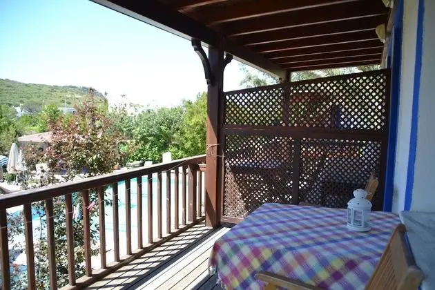 Apart Daire, 1 Yatak Odası, Havuz Manzaralı