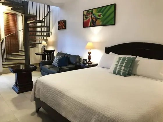 Luxury Süit, 1 En Büyük (King) Boy Yatak, Sıcak Su Havuzu, Bahçe Manzaralı