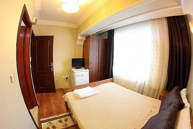Tek Büyük Yataklı Oda