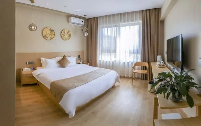 Deluxe Tek Büyük Yataklı Oda