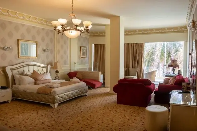 Paradise Imperial Suite - Direct Sea View  & Pool View
