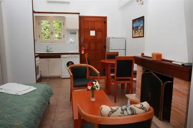Apart Daire, 2 Yatak Odası, Havuz Manzaralı