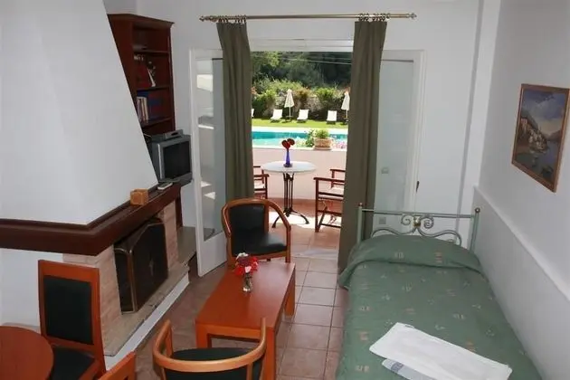Apart Daire, 2 Yatak Odası, Havuz Manzaralı
