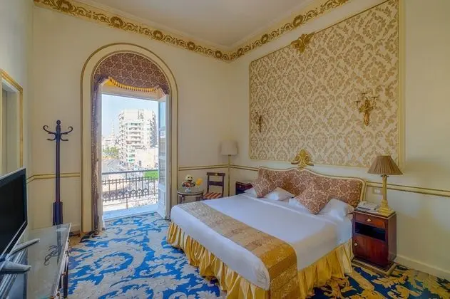 Golden Classic Room City View